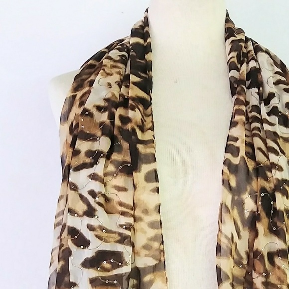 🤎 Sheer Animal Print Scarf #hundredsofscarves - Picture 4 of 5